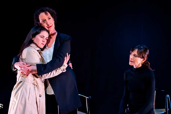 Secretos de familia - Cía. Javier Ossorio