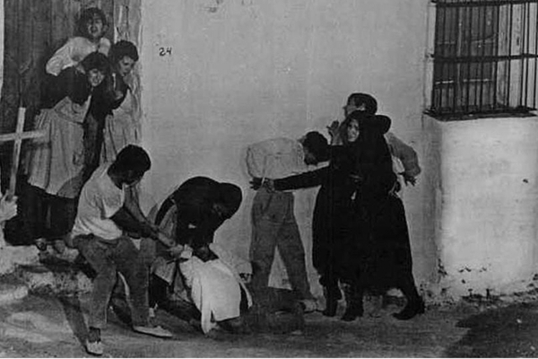 HACED CON MI PIEL UN TAMBOR  La Periférica – Compañía de Cómicos