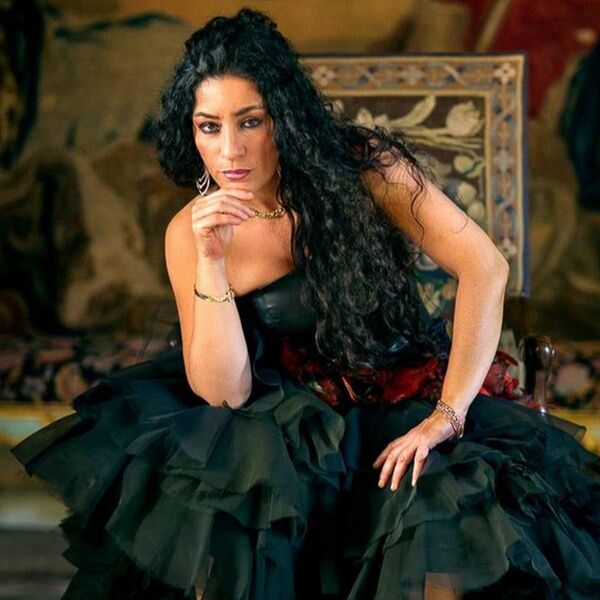 “CIELO Y SUELO” – MIRIAM MÉNDEZ “LA PRINCESA DESCALZA”