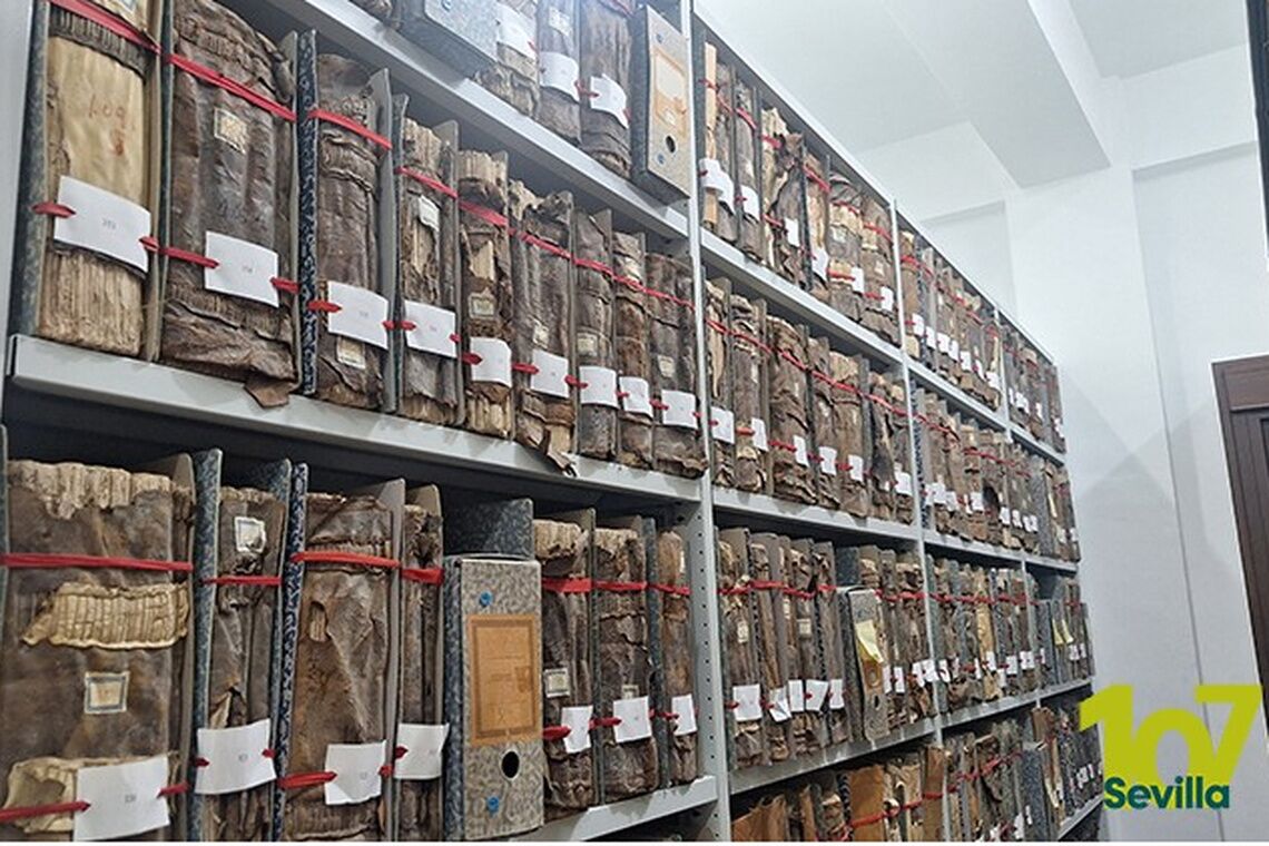 El Archivo Municipal ya custodia los valiosos protocolos notariales de Morón